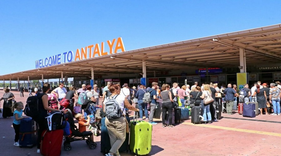 آنتالیا رکورد تعداد گردشگران ورودی را شکست