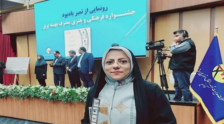 کارتونیست تبریزی مقام اول جشنواره ملی برق و رسانه را کسب کرد