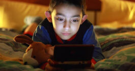 خشونت در کف دست کودکان