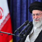 رهبر انقلاب: اعتراض به دستگاه‌های نظامی و دیپلماسی باید با لحن قابل قبول و بعد از اطلاع‌یابی باشد