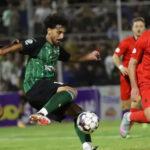 دیناروند ستاره میدان شد / تراکتور دست خالی از خرم‌آباد رفت