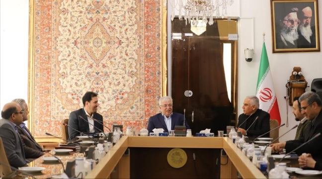 ضرورت حذف قوانین زائد و سامانه‌های موازی